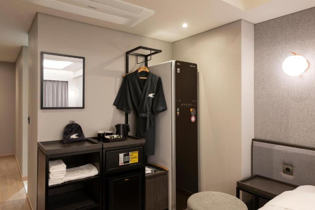 Hound Hotel Yeonsan Ciudad Metropolitana de Ciudad Metropolitana de Busan Exterior foto
