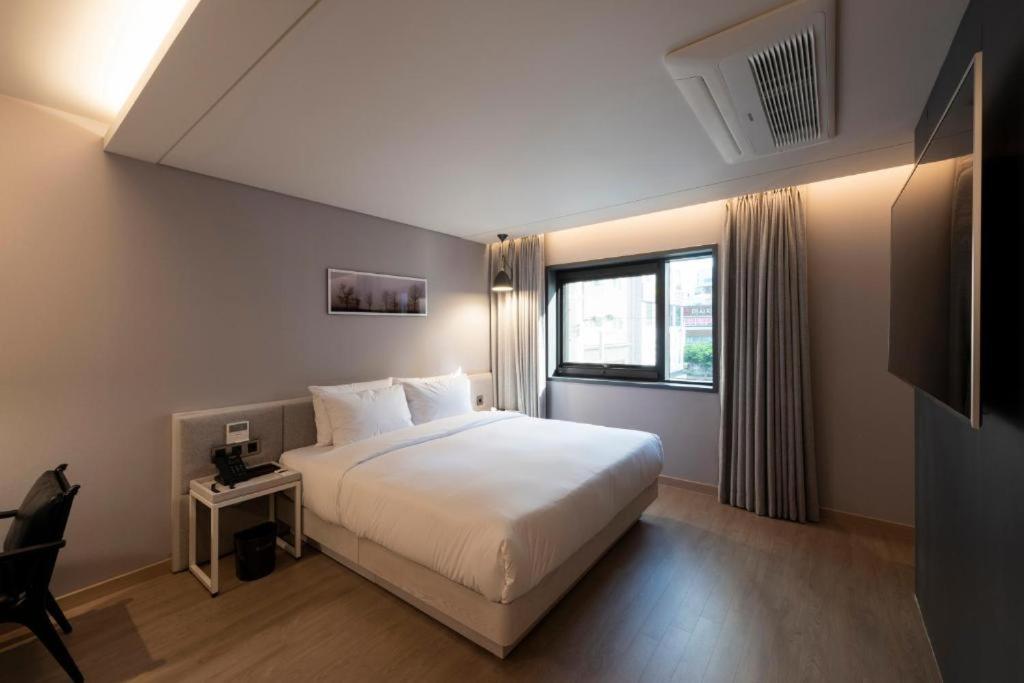 Hound Hotel Yeonsan Ciudad Metropolitana de Ciudad Metropolitana de Busan Exterior foto